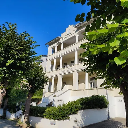 Ferienwohnung-5-in-sellin-auf-ruegen-villa-celia-6-pers-wlan-und-sauna-200-m-vom-strand-entfernt * Sellin (Rugen)